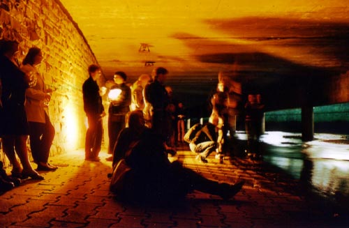Im Dunkeln Kunstsommer 2002